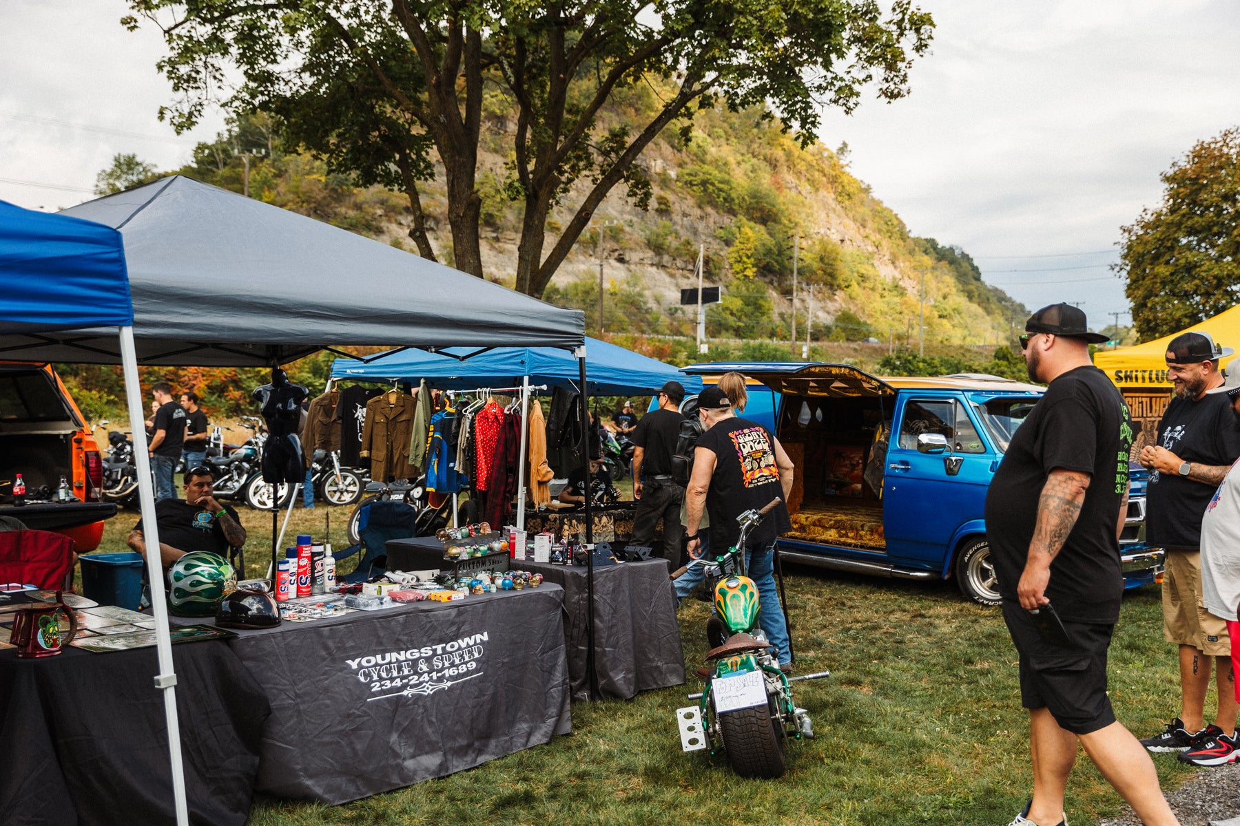 Outdoor Vendor - Parking Row